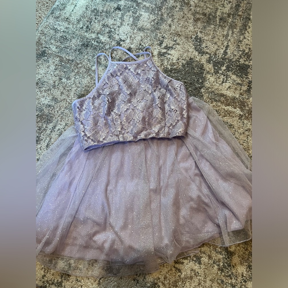 Skirt + halter cropped top